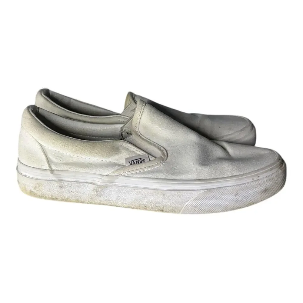 Vans Classic Slip On True White Slip On Sneakers Women’s Size 7 Skater Sneakers